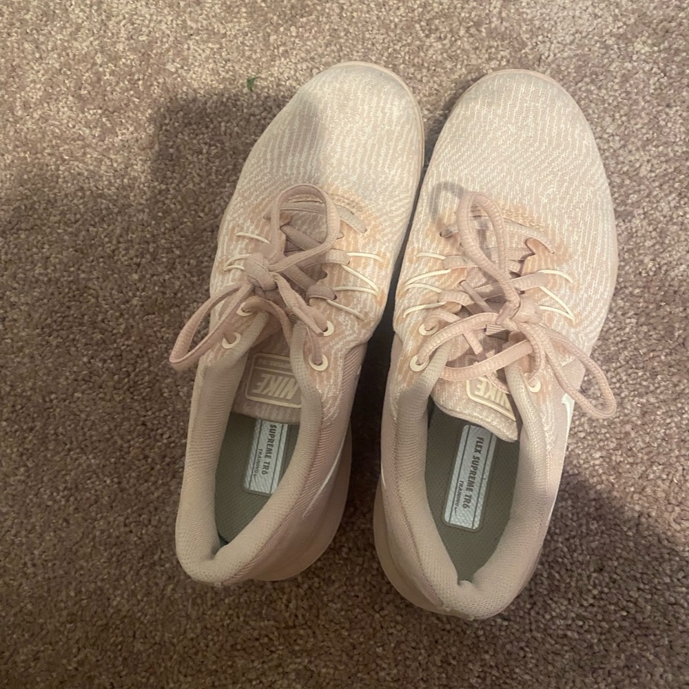 barley worn flex supreme tr6 pink nikes